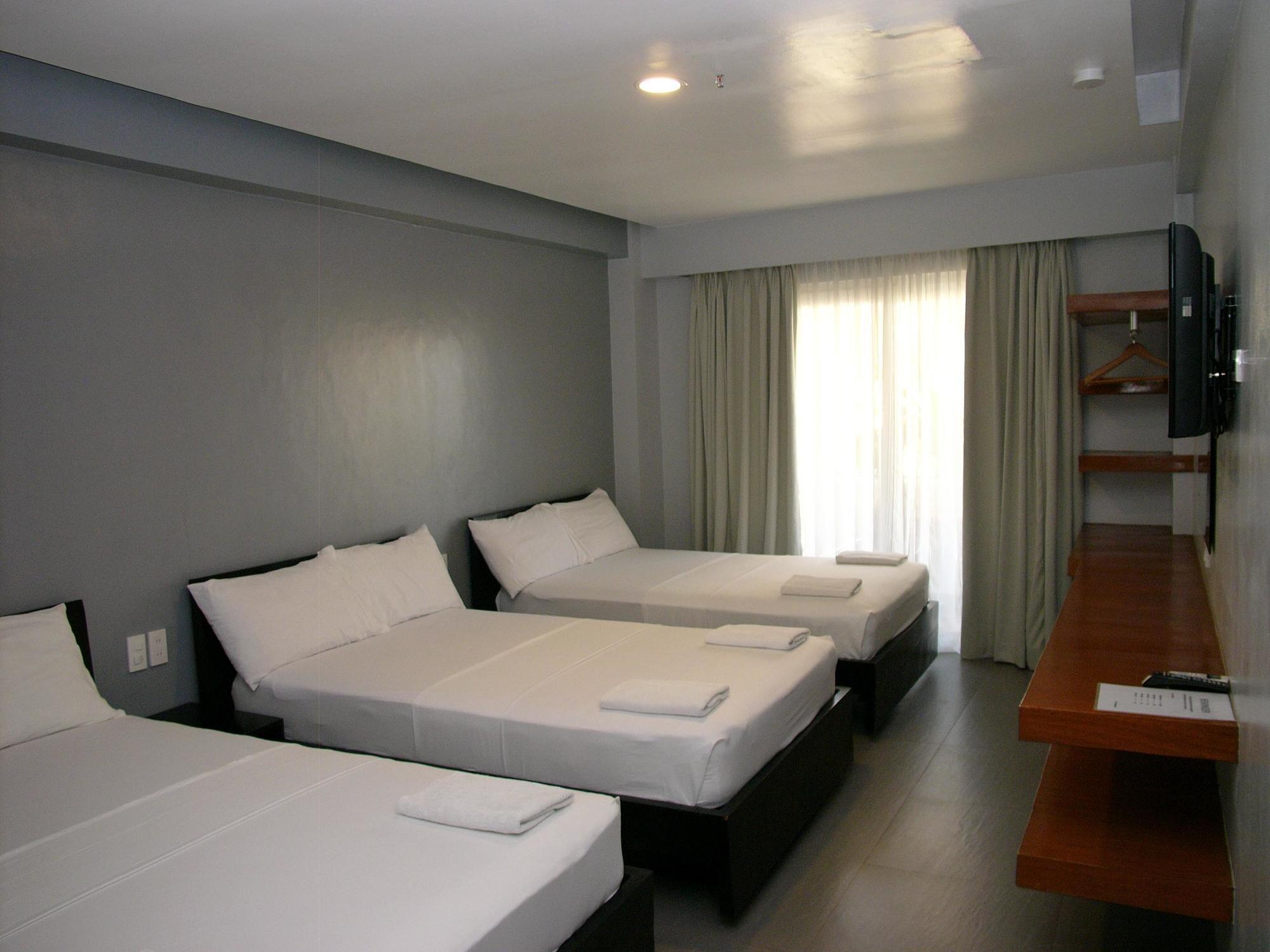 Lsm Square Residences Balabag  Ngoại thất bức ảnh